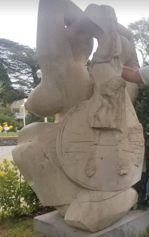 Family — stone sculpture by Irakli Athoneli